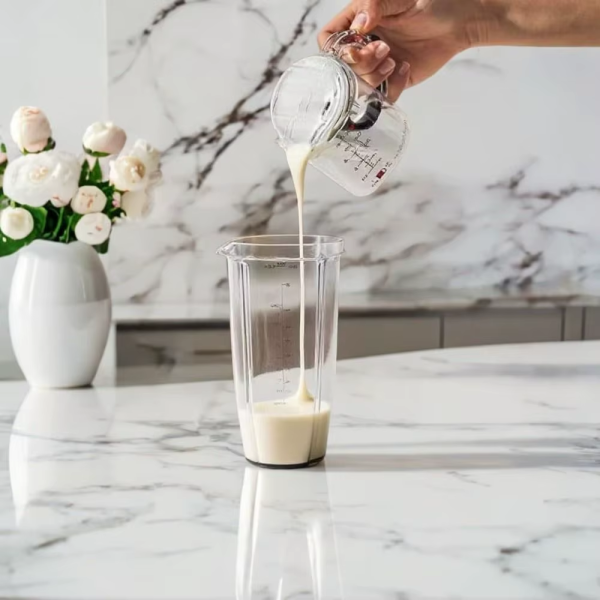 dd39136b8424d57960606637924b51e4.png 4-In-1 Adjustable Measuring Cup Portable Measuring Container Multi-Functional Measuring Cup Ith Scraper-Style Seal Base